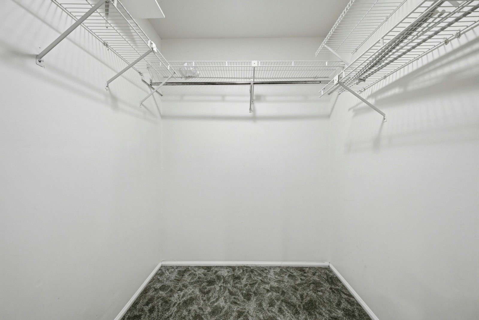 #20 photo, 2 Kismet Court, Ridge , NY 11961