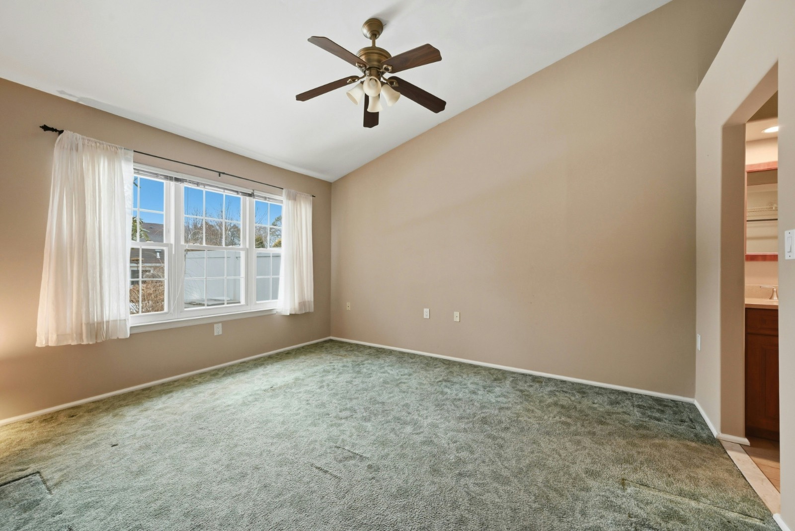 #23 photo, 2 Kismet Court, Ridge , NY 11961