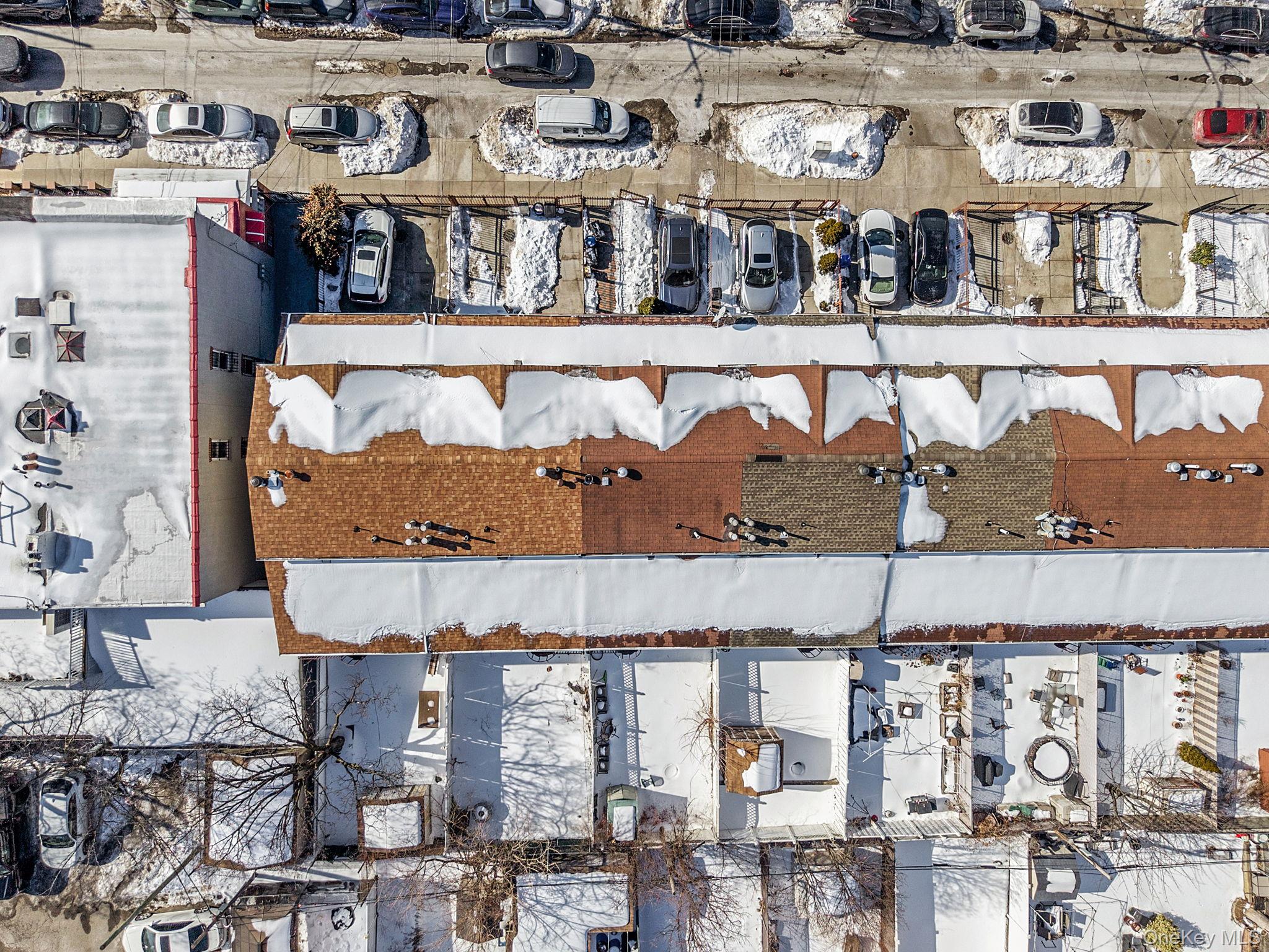 #5 photo, 485 Essex Street, Brooklyn , NY 11208