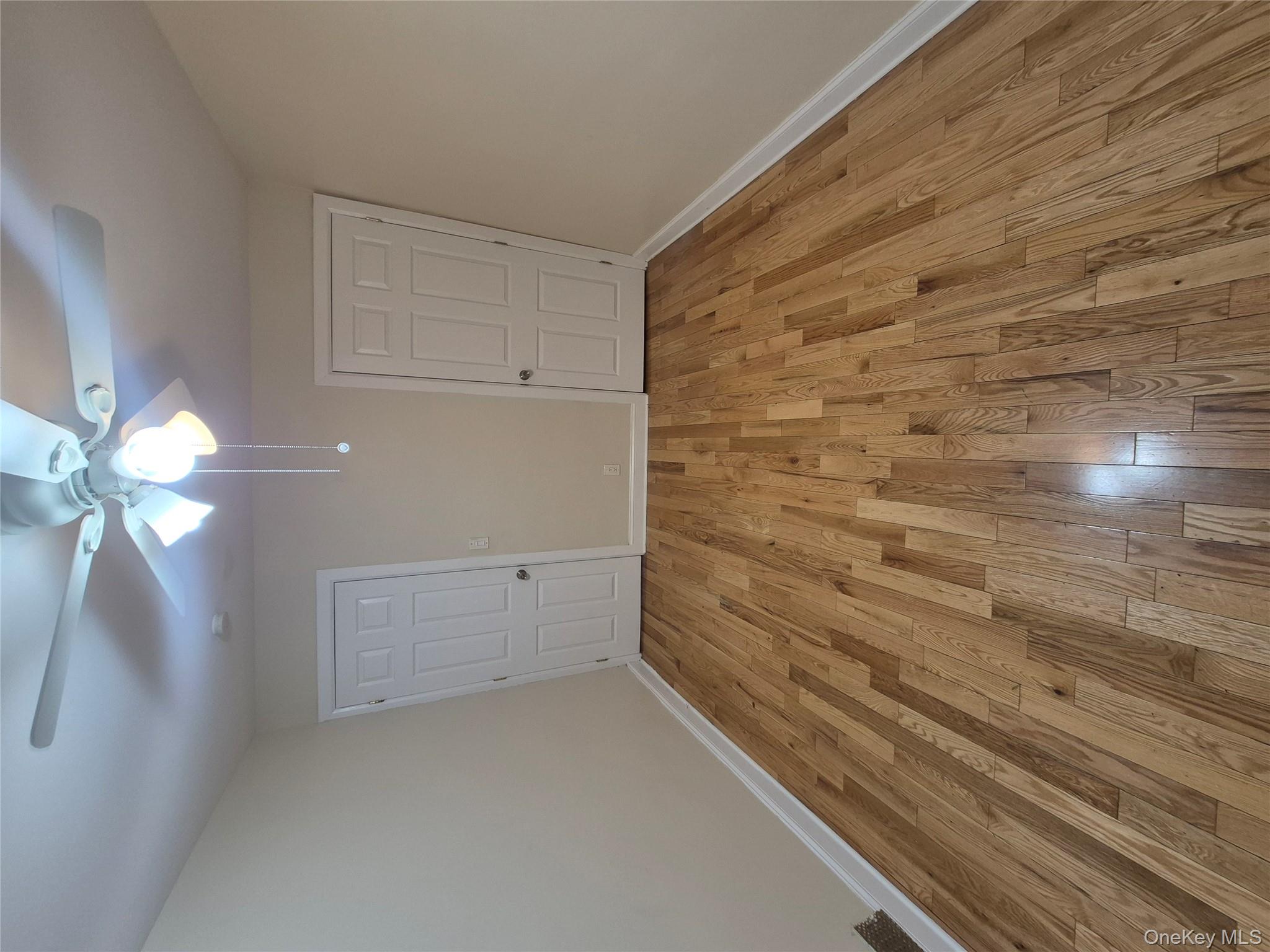 #6 photo, 923 E 227th Street, Bronx , NY 10466