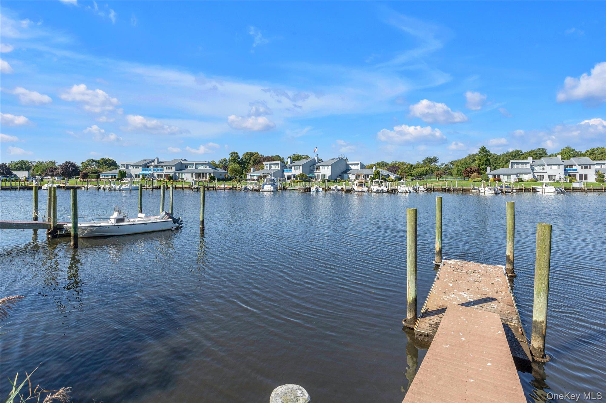 #19 photo, 408 River Avenue, सफ़ोक काउंटी Patchogue , NY 11772