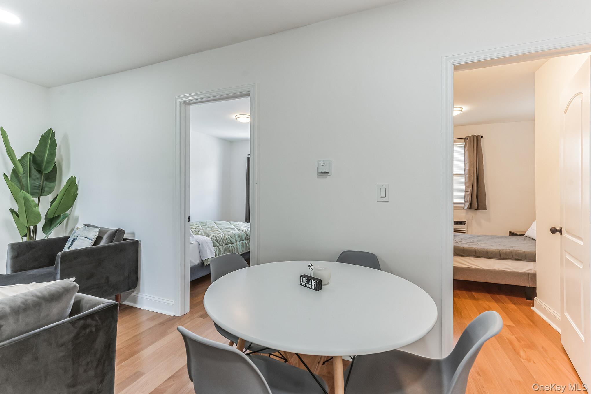 #18 photo, 40-09 23rd Avenue, কুইন্‌স Astoria , NY 11105