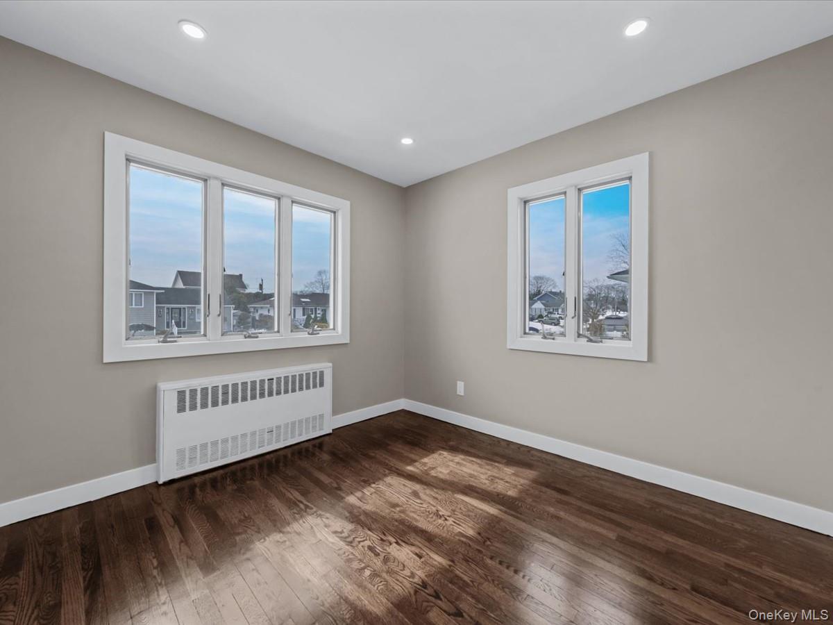 #11 photo, 4057 Eve Drive, Нассау ‖ Seaford , NY 11783