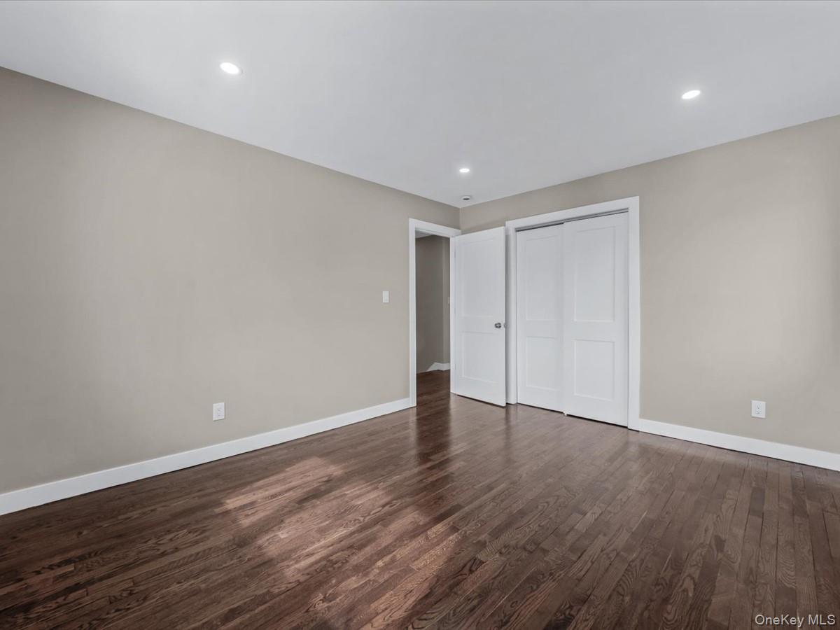 #9 photo, 4057 Eve Drive, Нассау ‖ Seaford , NY 11783