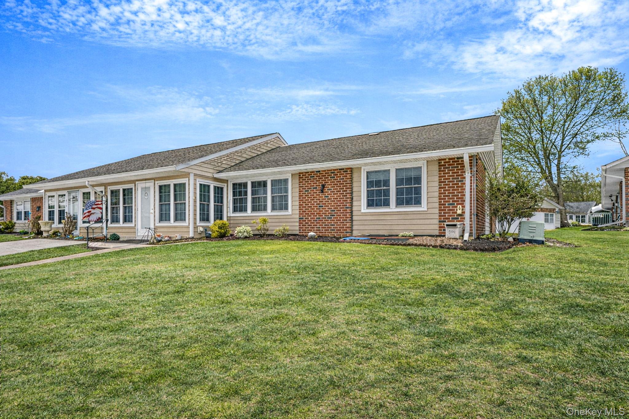 #5 photo, 61 Enfield Court, מחוז סאפוק Ridge , NY 11961