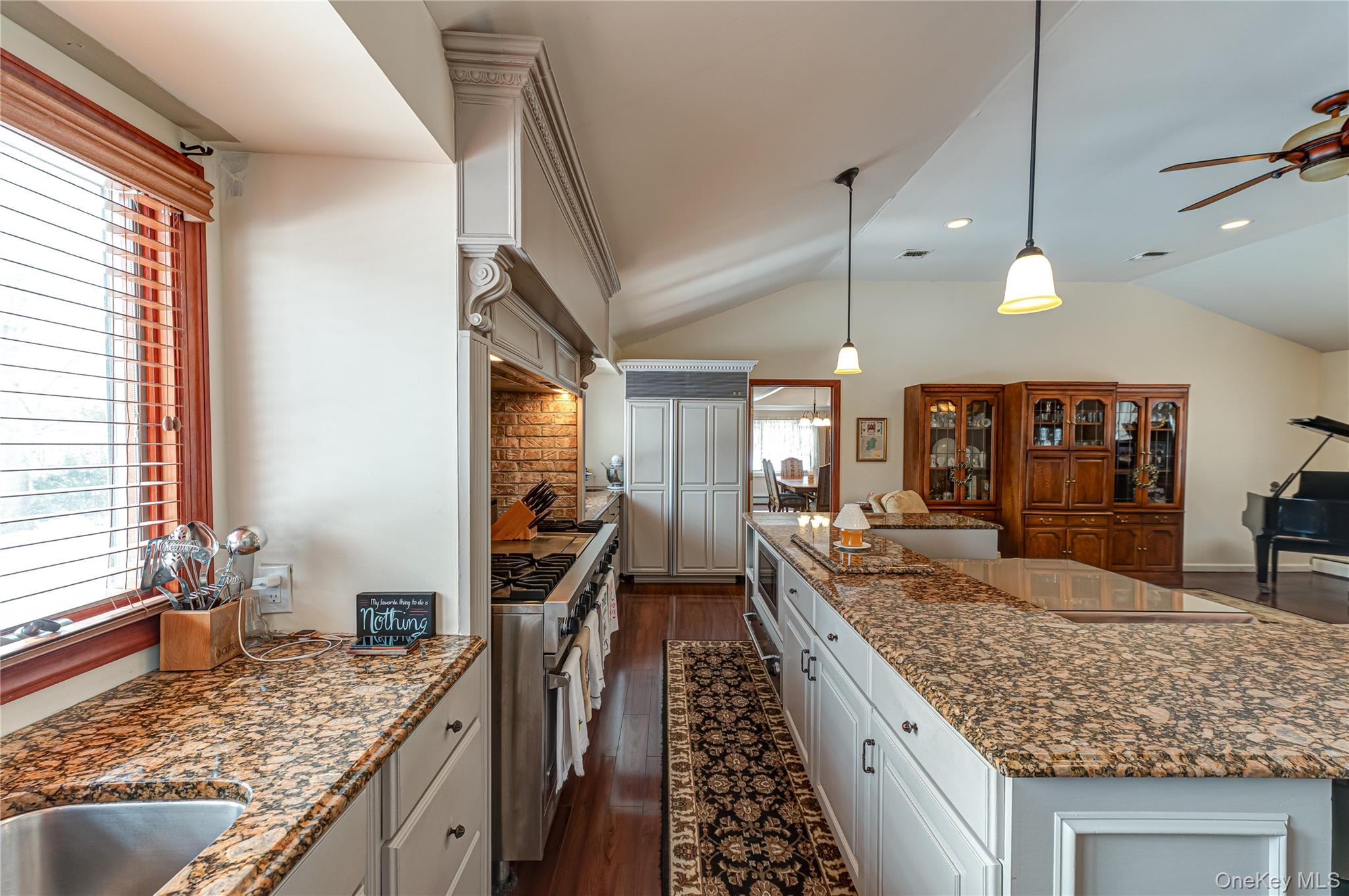 #18 photo, 9 Storybook Lane, 롱 아일랜드 Saint James , NY 11780