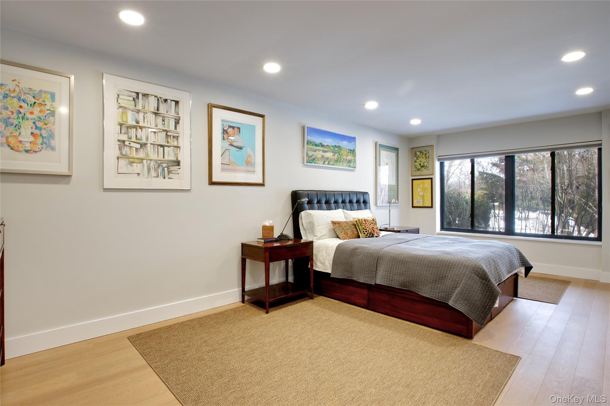 #15 photo, 6 Frost Pond Drive, Roslyn , NY 11576