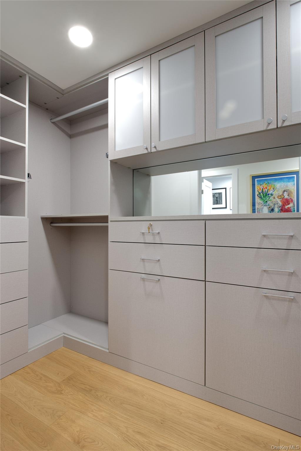 #17 photo, 6 Frost Pond Drive, Roslyn , NY 11576