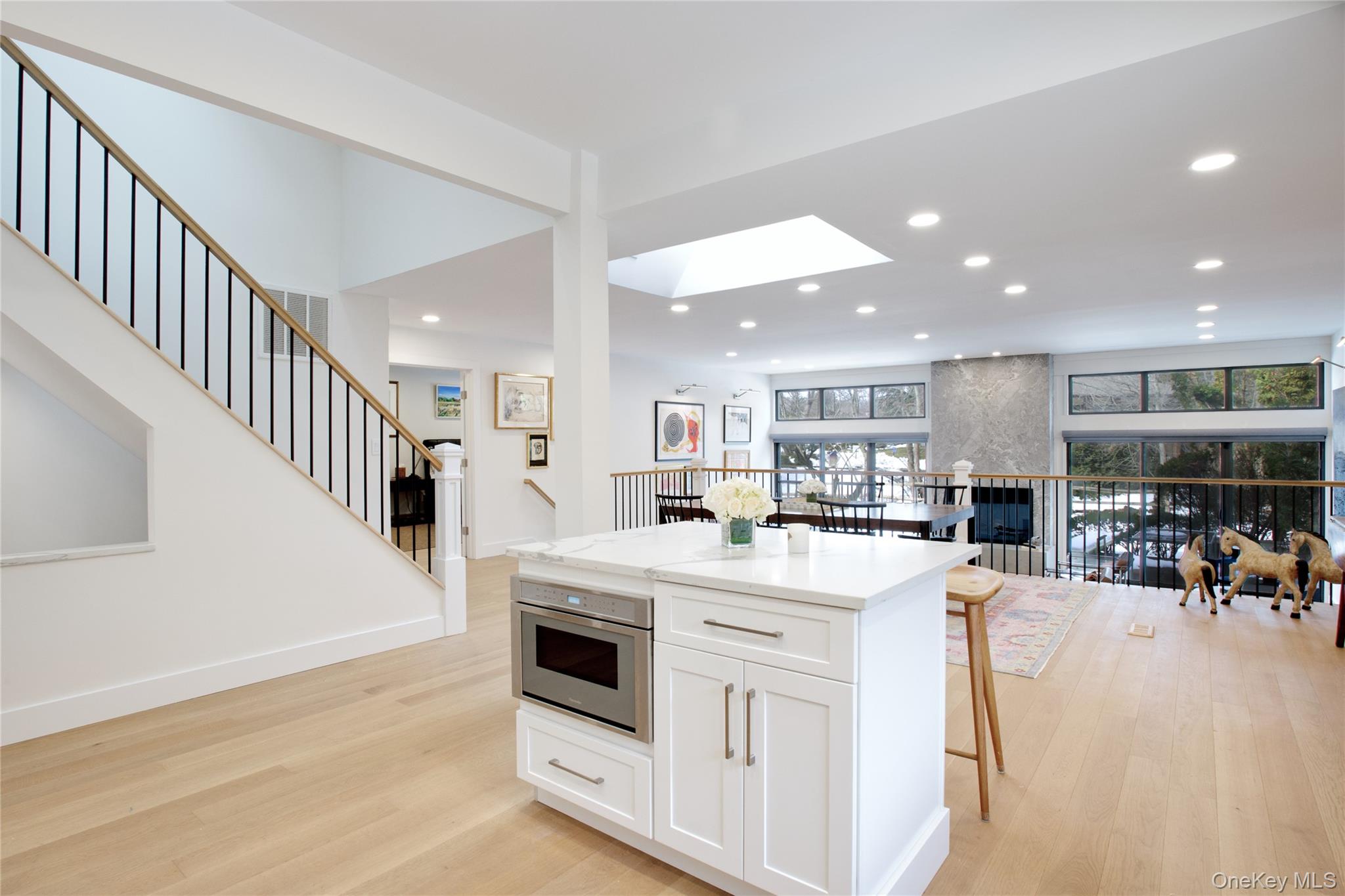 #9 photo, 6 Frost Pond Drive, Roslyn , NY 11576