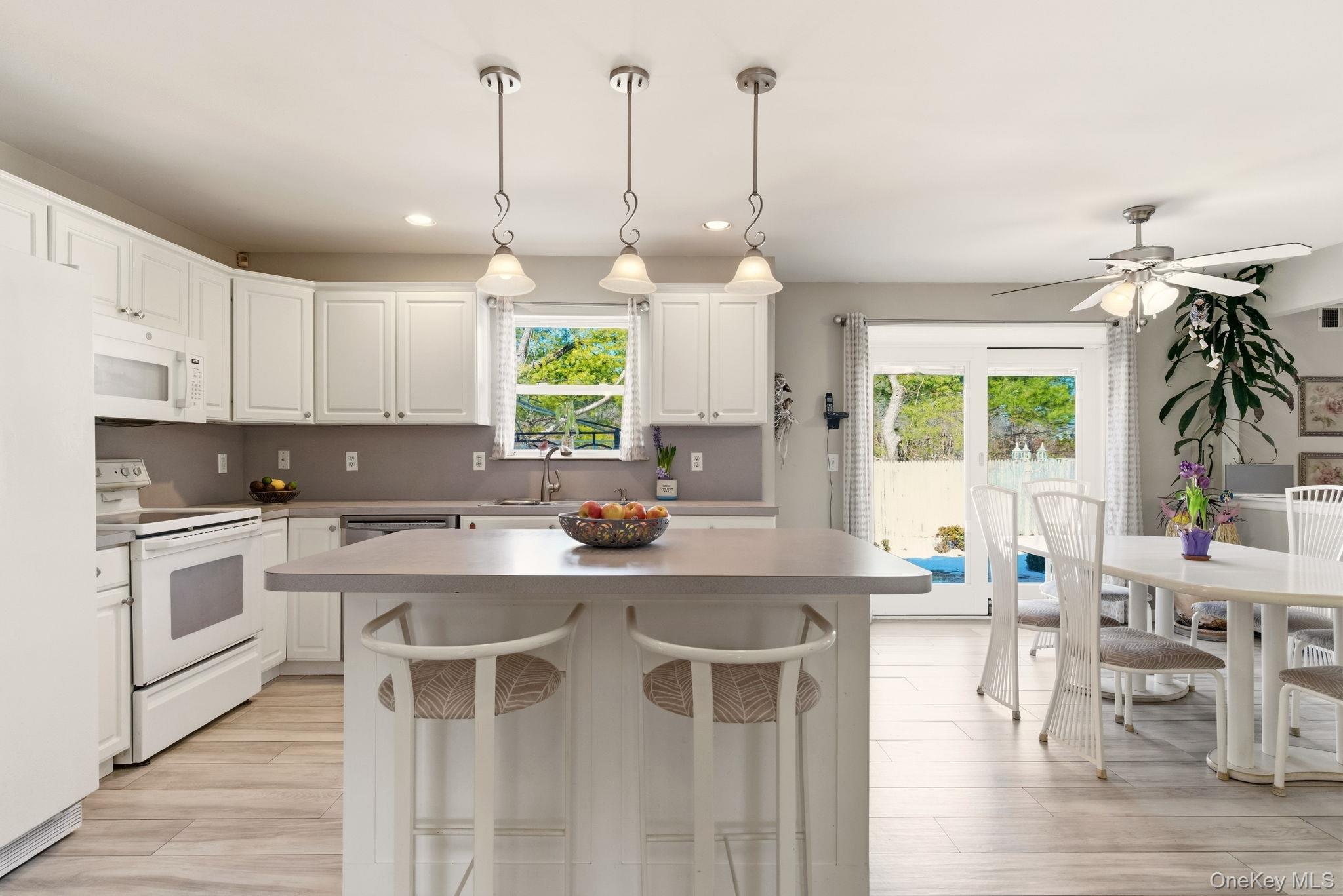 #17 photo, 15 Alyssa Court, Holbrook , NY 11741