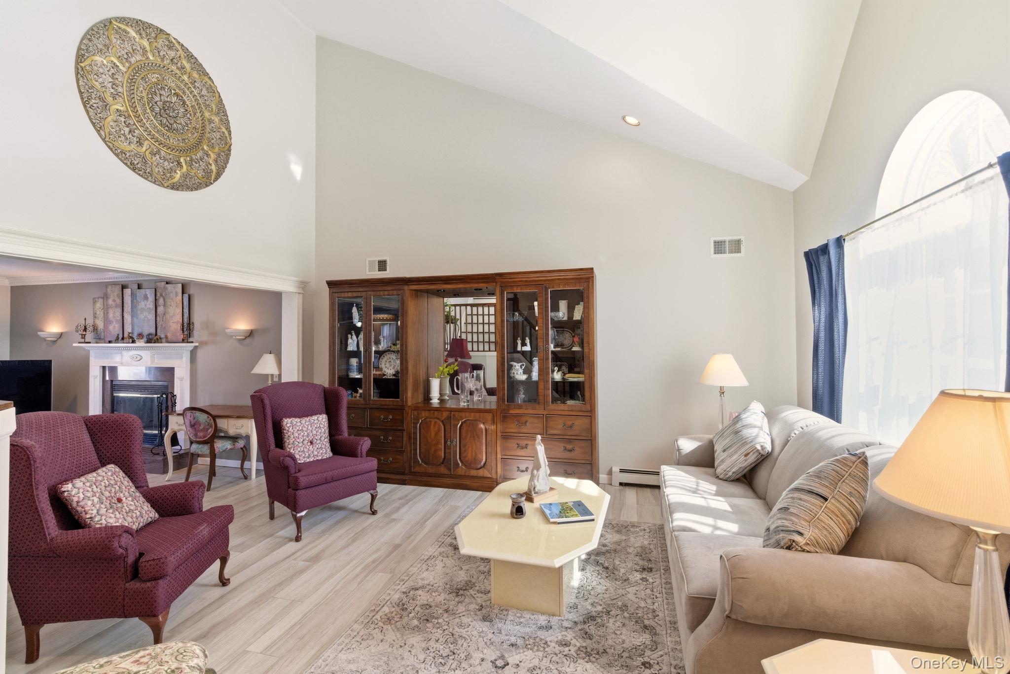 #5 photo, 15 Alyssa Court, Holbrook , NY 11741