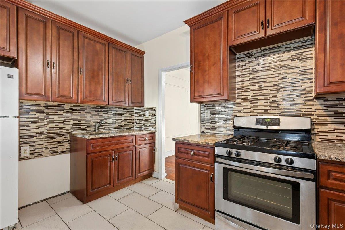 #10 photo, 4220 Boyd Avenue, Бронкс ‖ Bronx , NY 10466