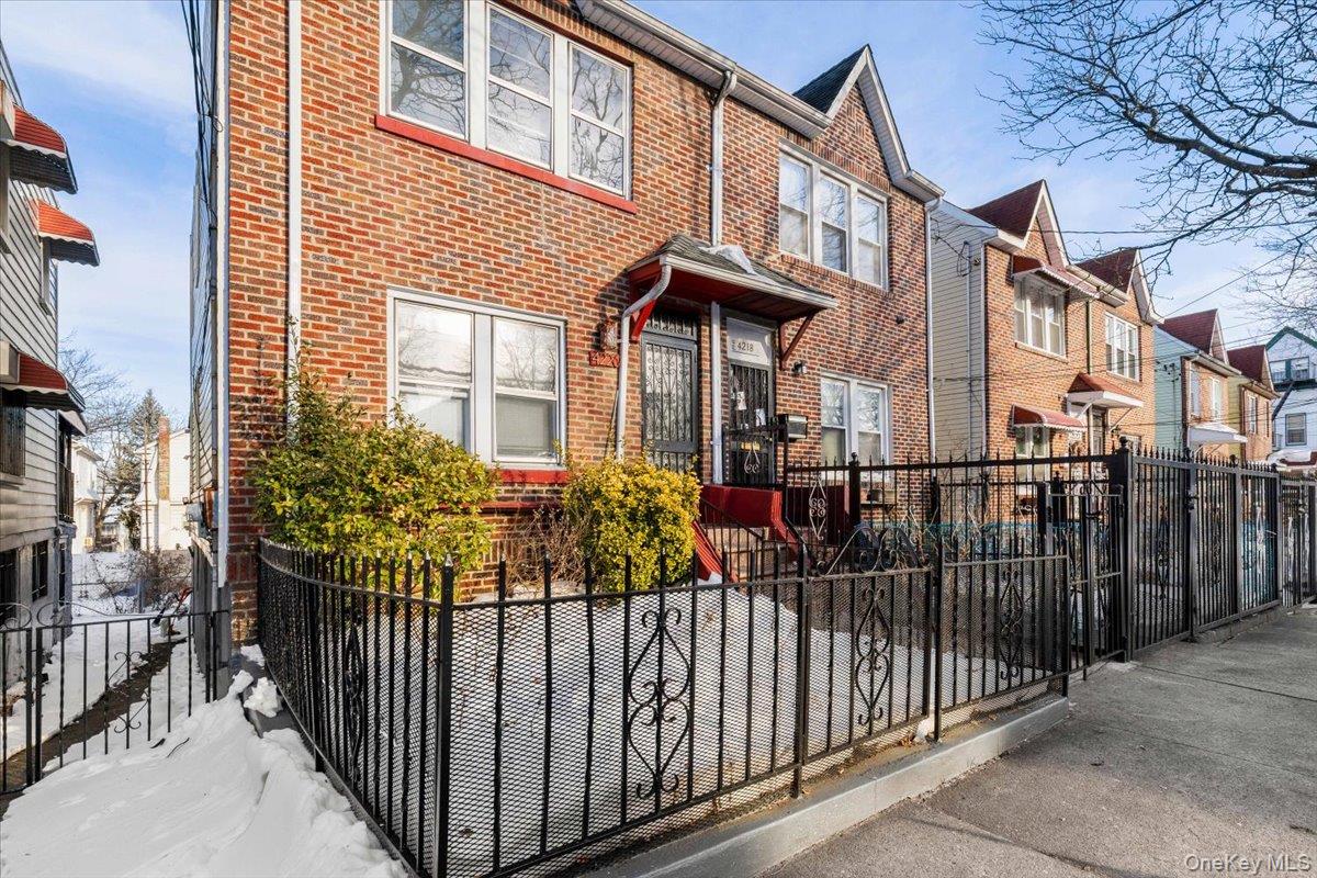 #3 photo, 4220 Boyd Avenue, Бронкс ‖ Bronx , NY 10466