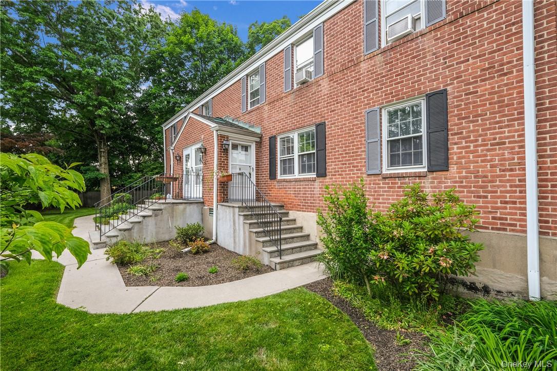 #2 photo, 293 Manville Road, Pleasantville , NY 10570