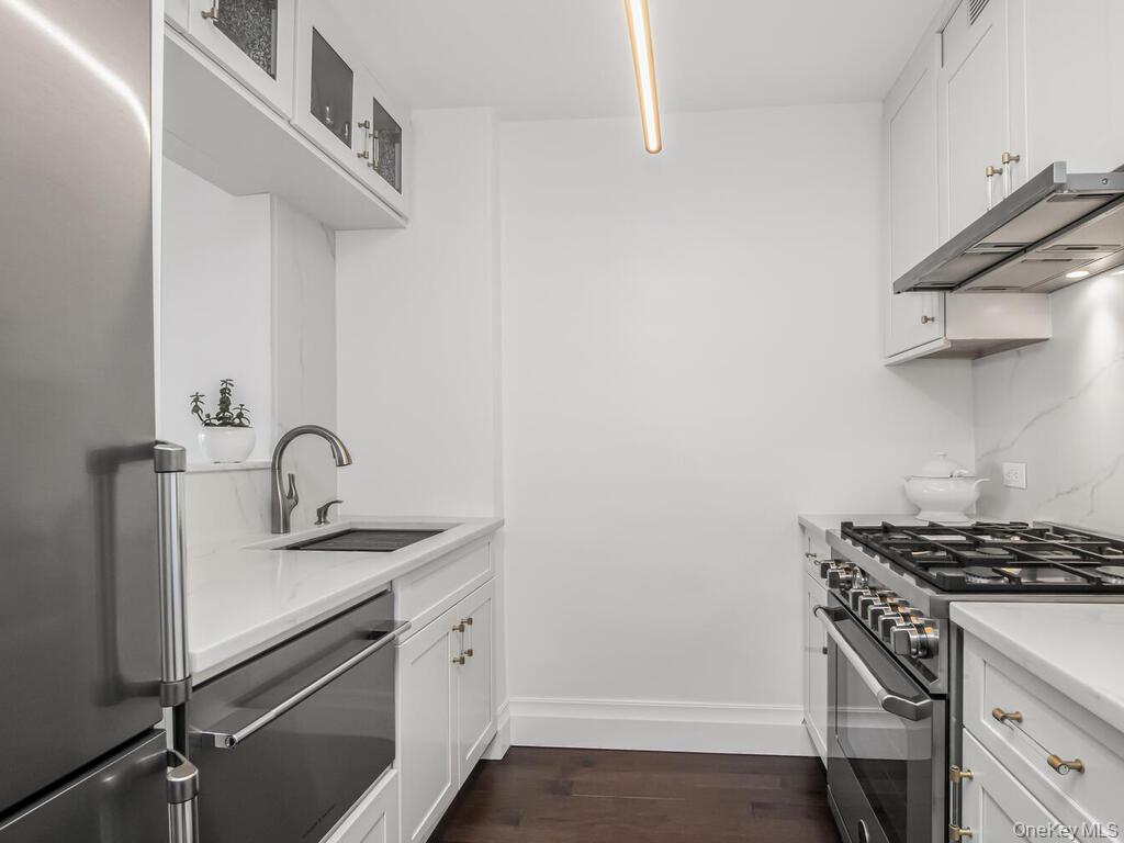 #4 photo, 3671 Hudson Manor Terrace, Bronx , NY 10463