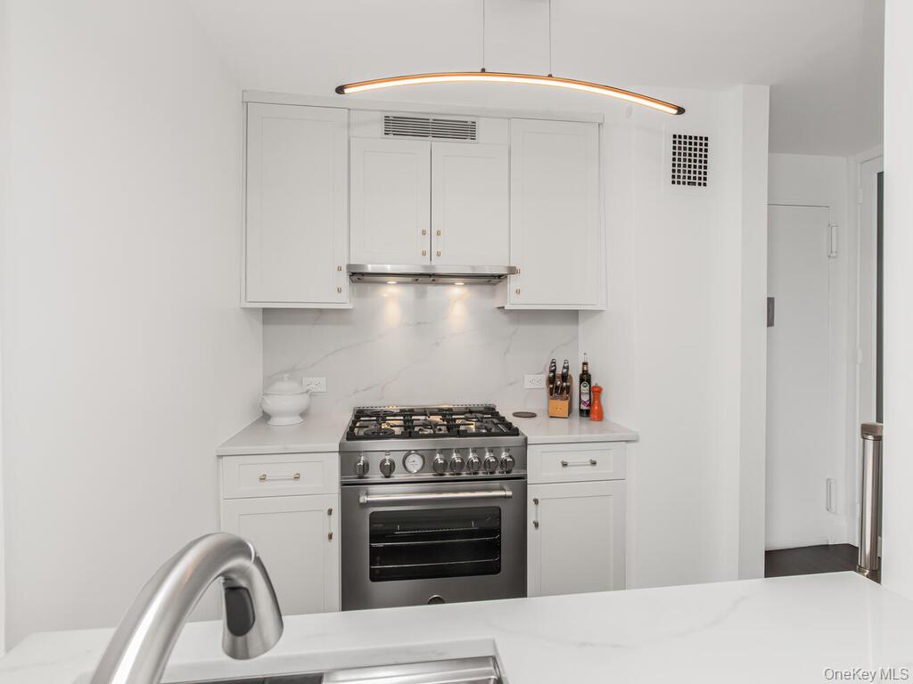 #5 photo, 3671 Hudson Manor Terrace, Bronx , NY 10463