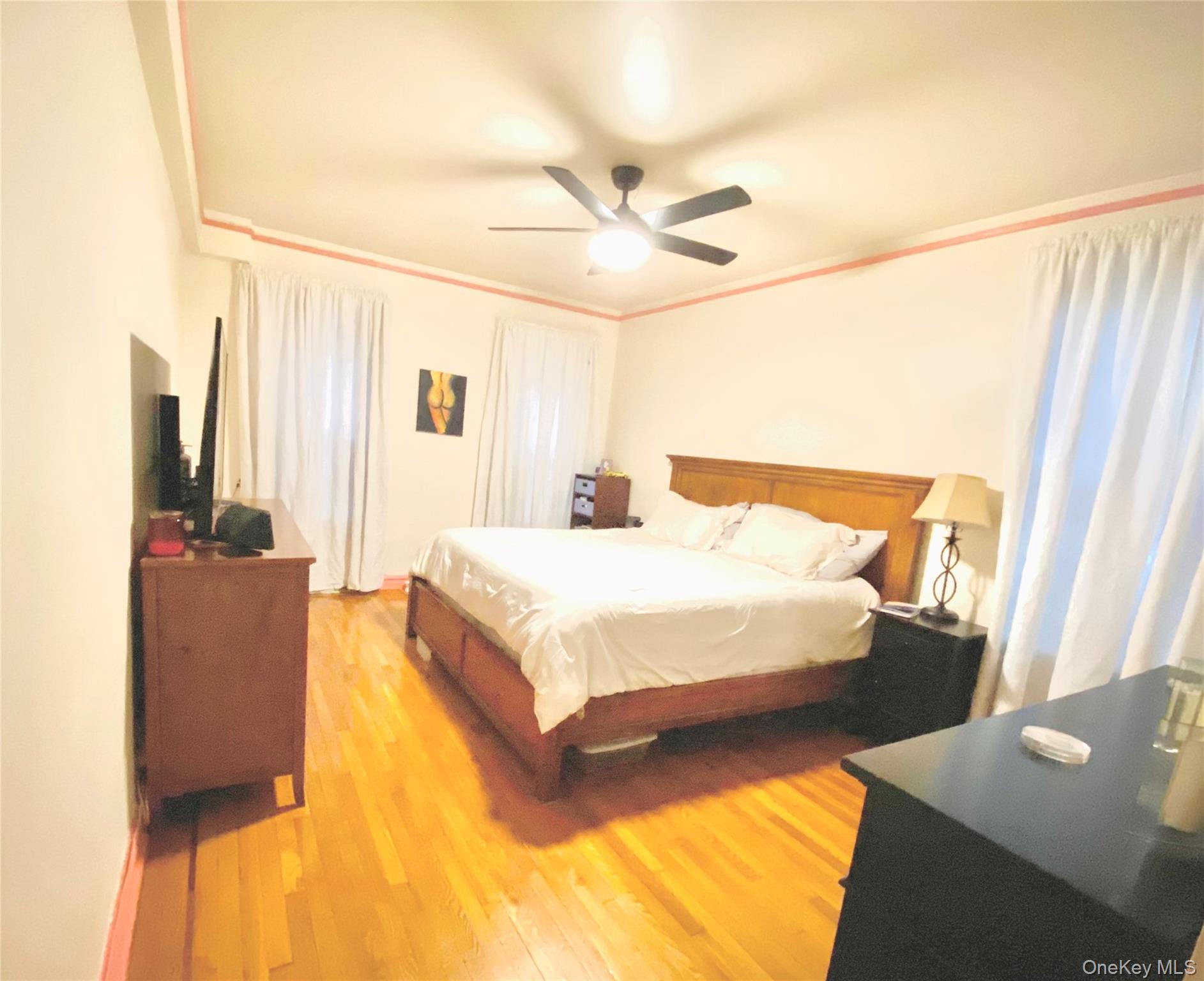 #12 photo, 190 E Mosholu Parkway, Бронкс ‖ Bronx , NY 10458