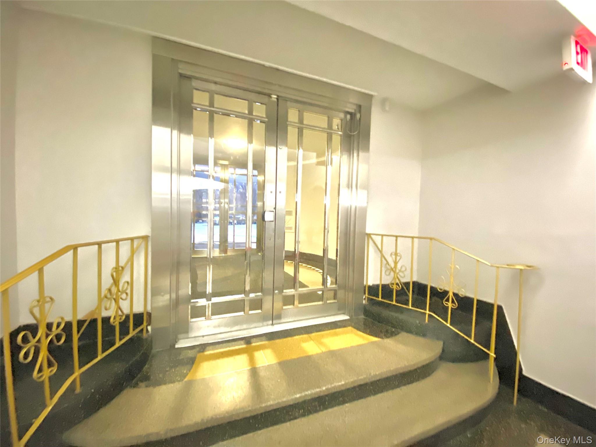 #20 photo, 190 E Mosholu Parkway, ব্রঙ্কস Bronx , NY 10458