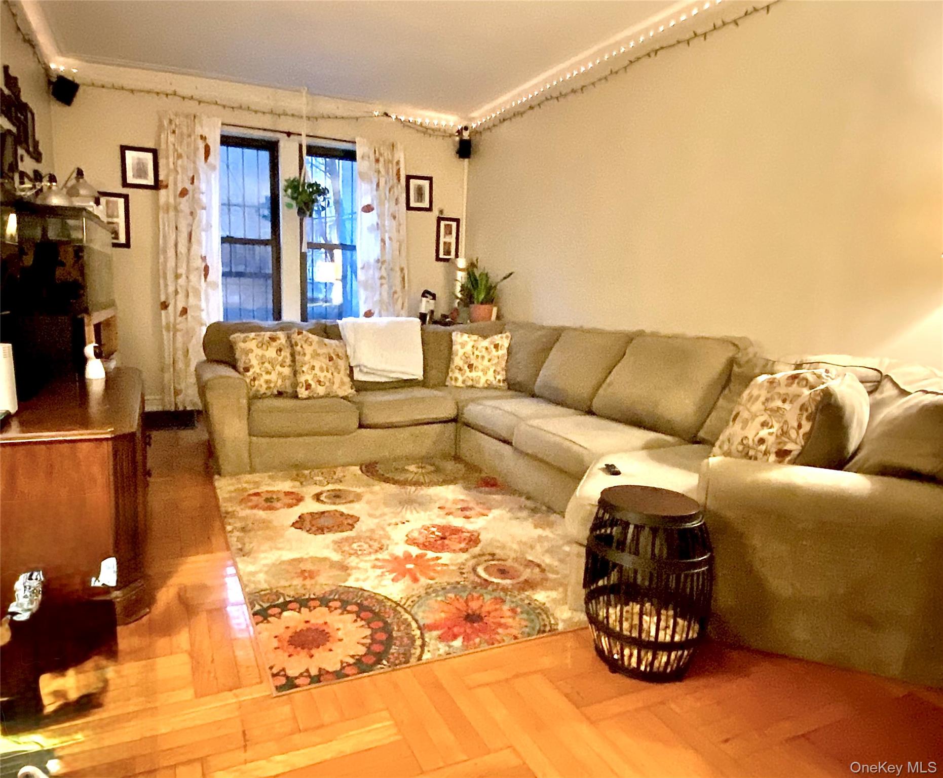 #8 photo, 190 E Mosholu Parkway, Бронкс ‖ Bronx , NY 10458