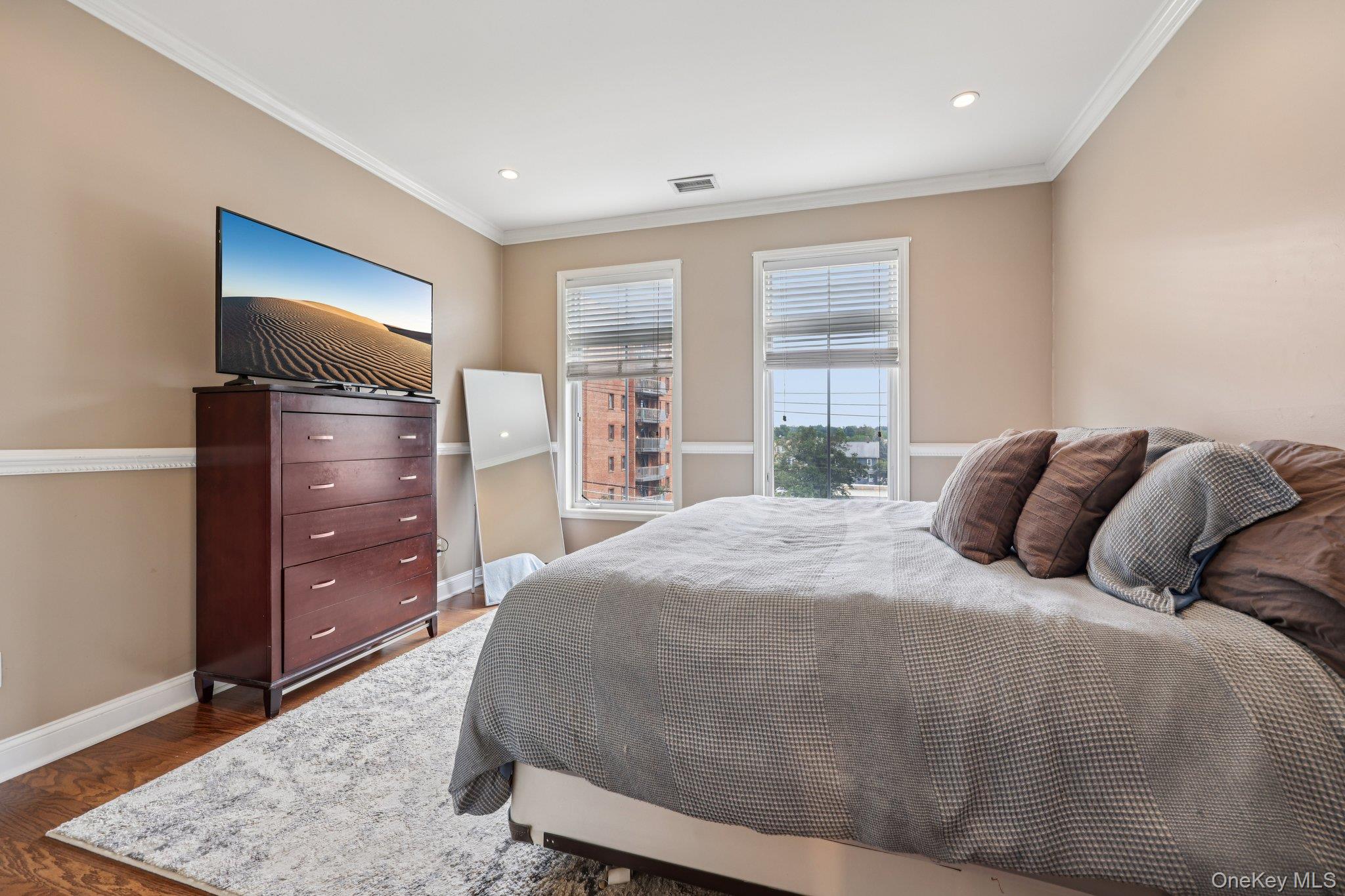 #13 photo, 410 Westchester Avenue, Port Chester , NY 10573