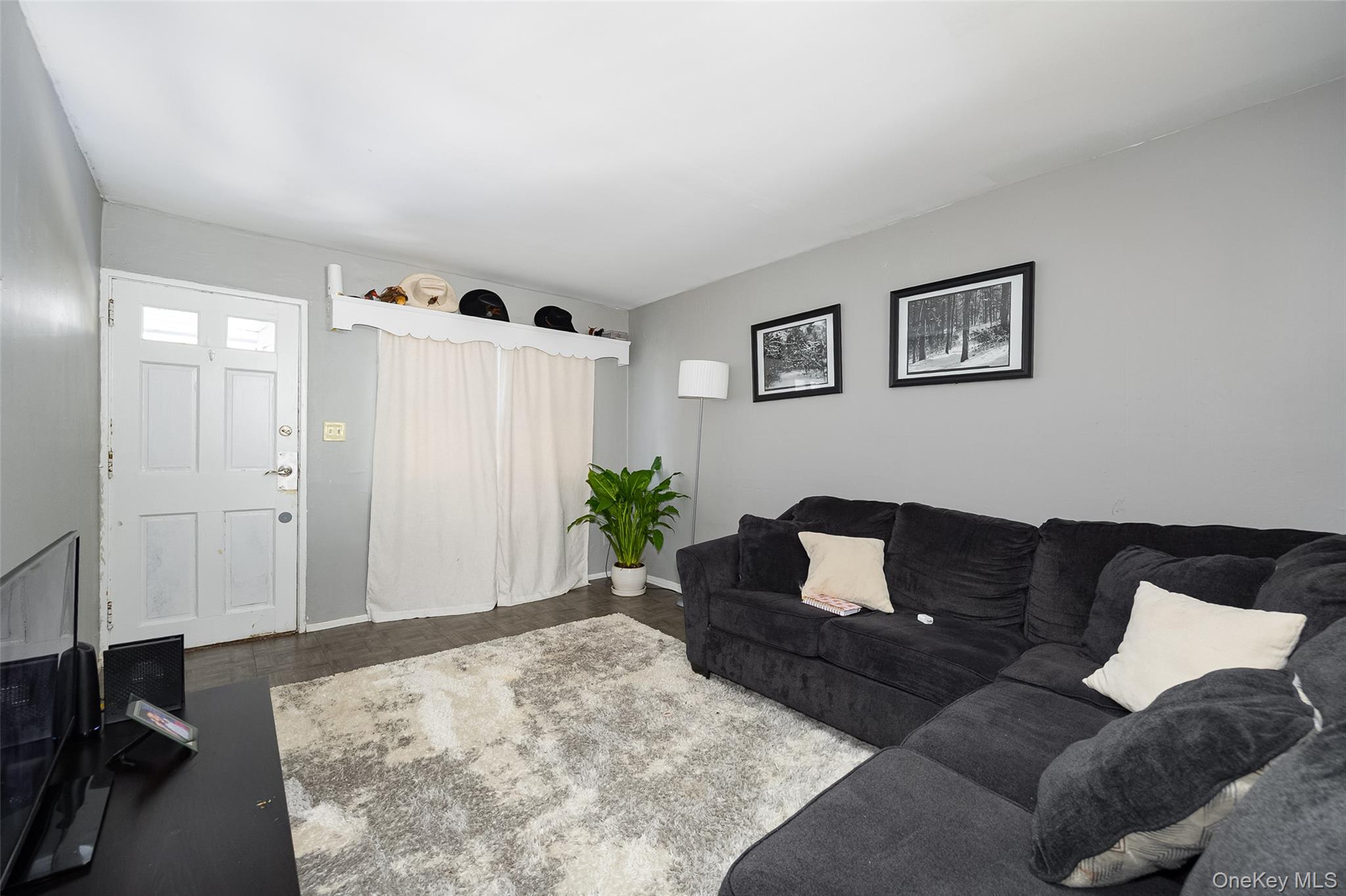 #3 photo, 28 Vernon Terrace, Poughkeepsie , NY 12601