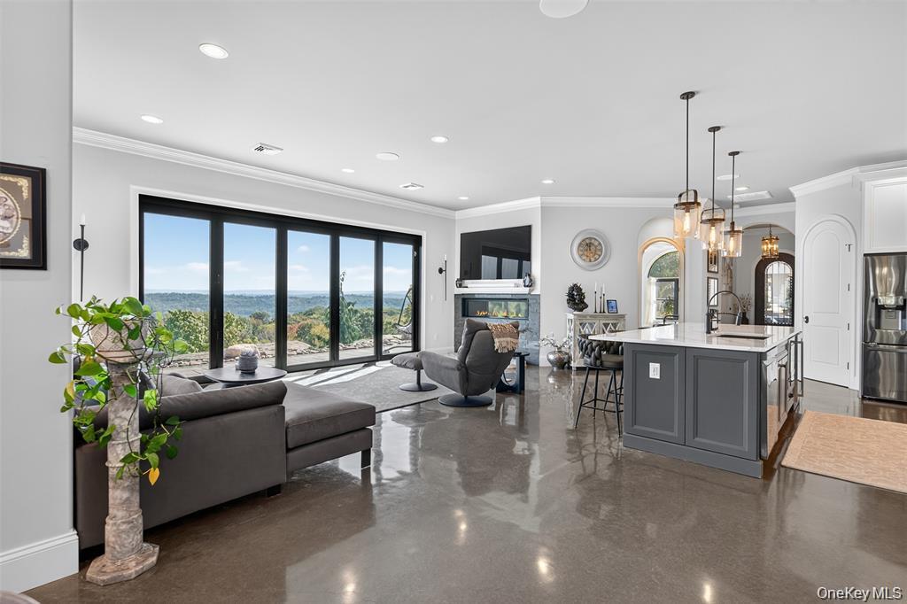 #13 photo, 1582 Route 9W, Marlboro , NY 12542