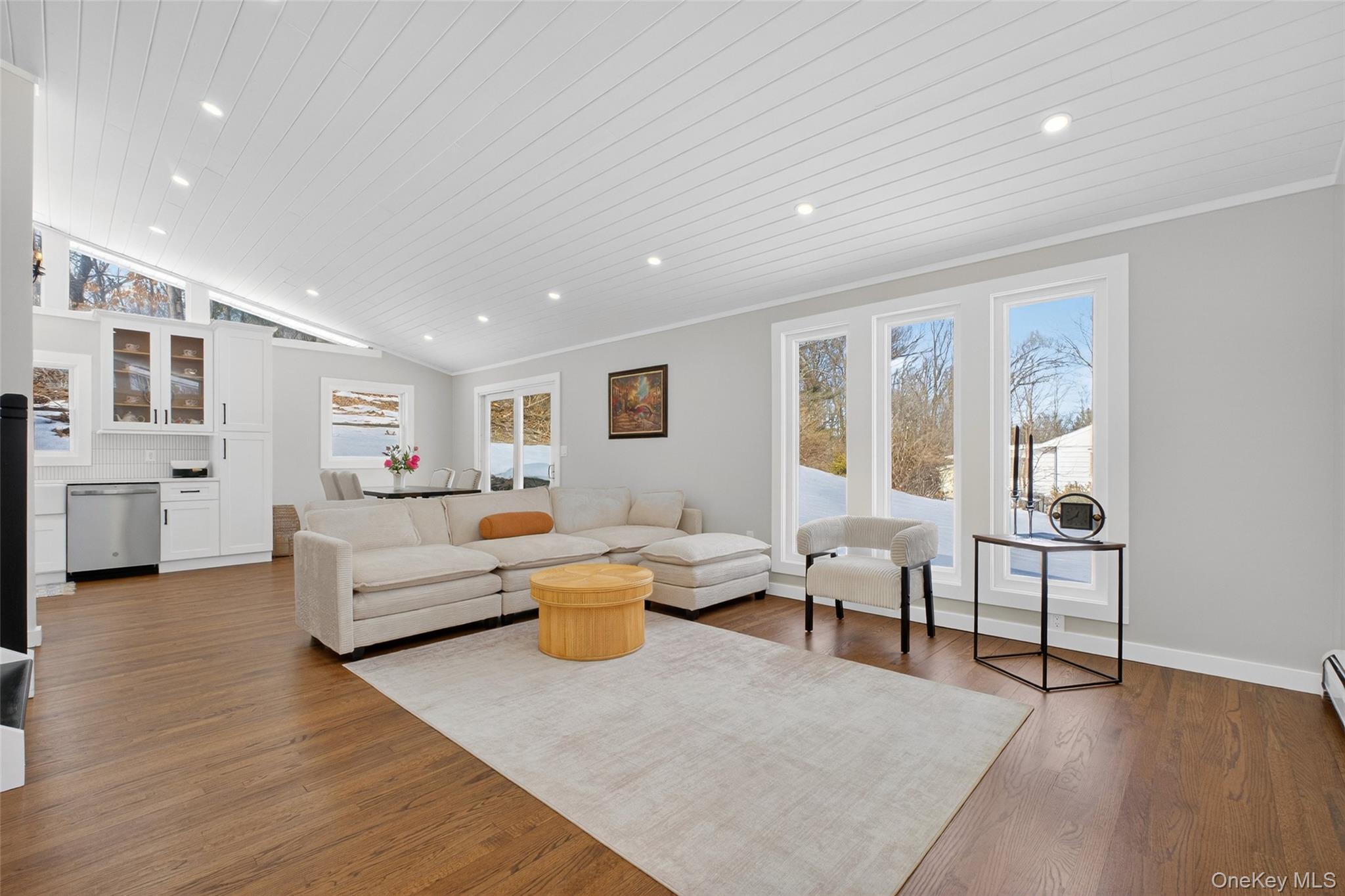 #4 photo, 74 Roosevelt Road, 뉴욕주 Hyde Park , NY 12538