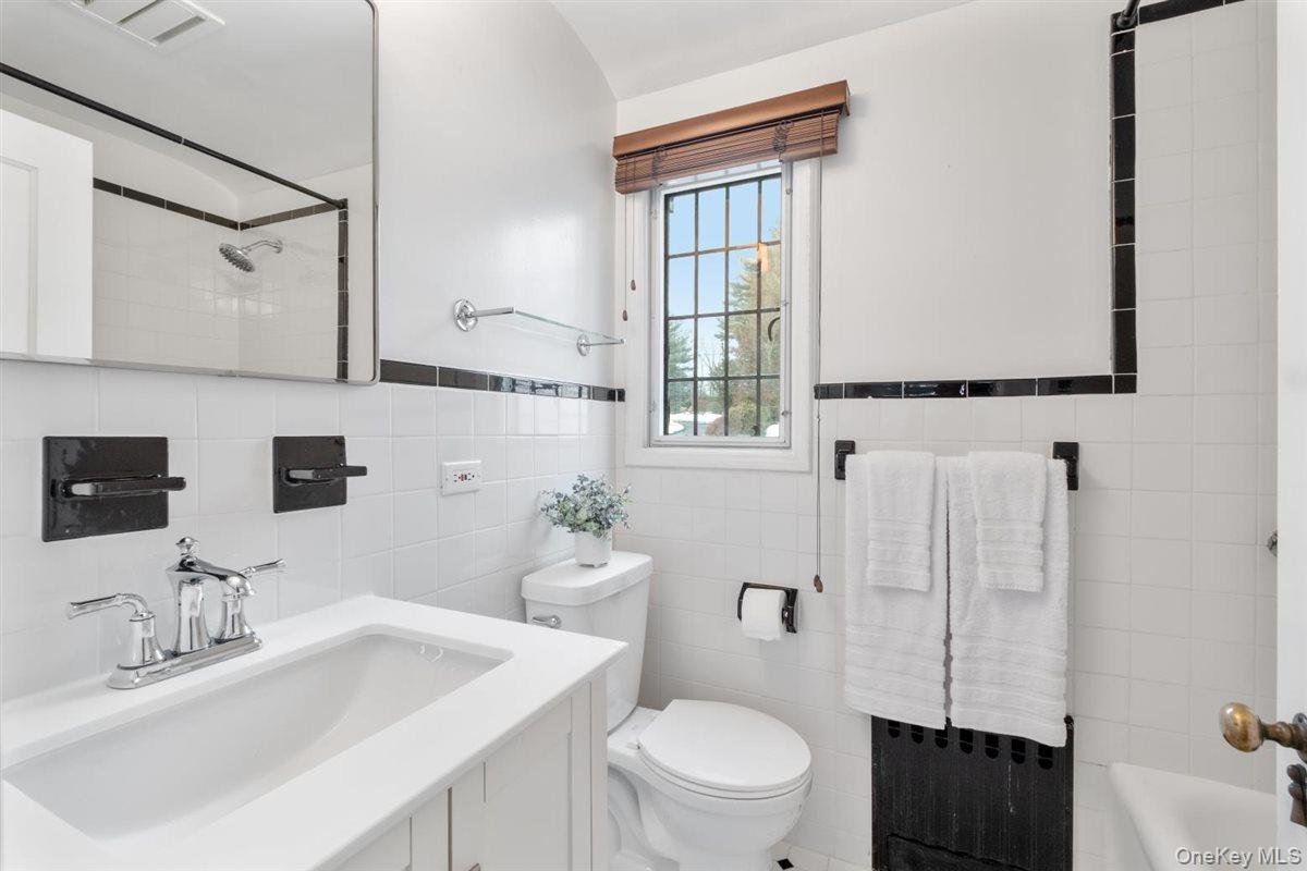 #18 photo, 75 Fenimore Road, New Rochelle , NY 10804