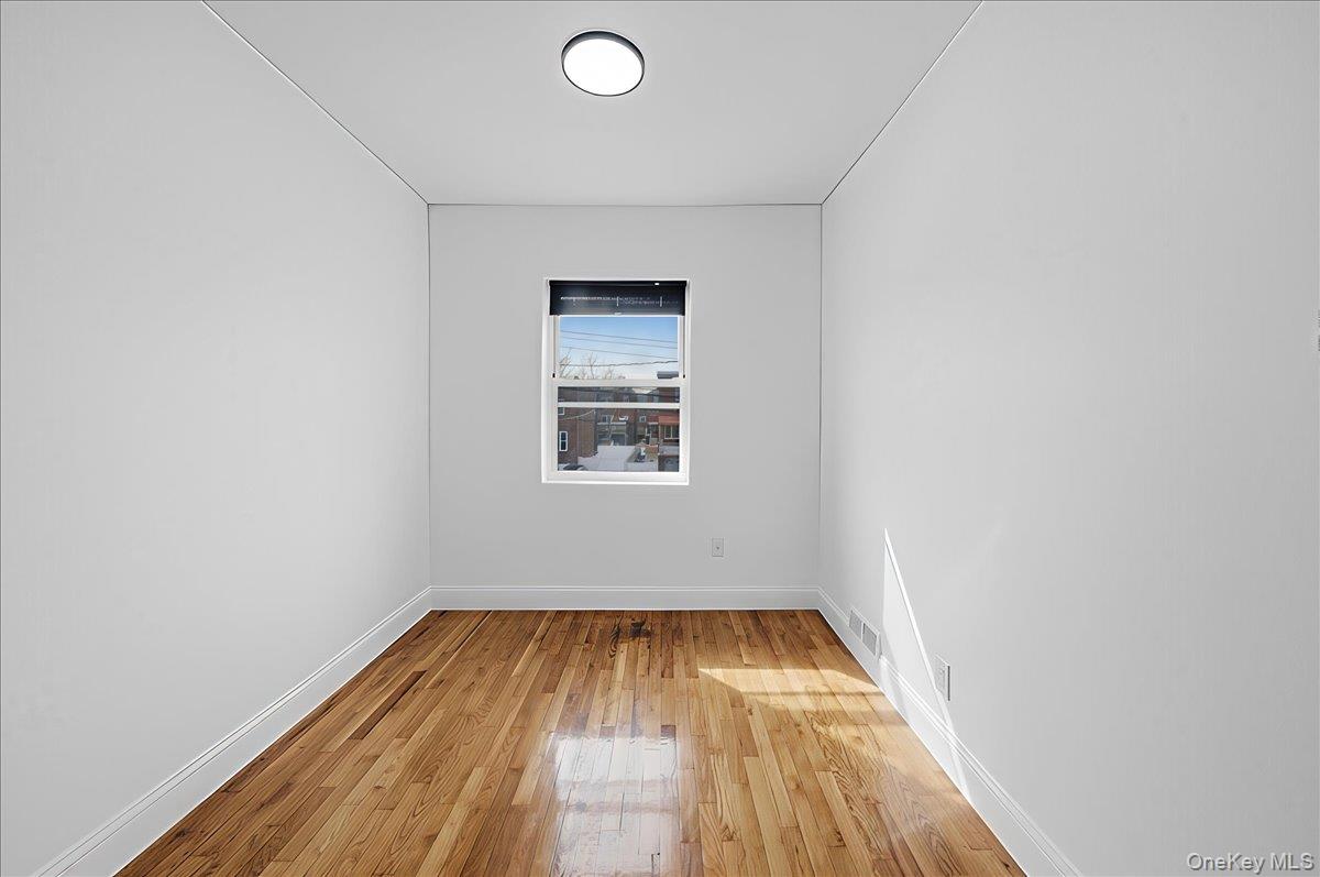 #15 photo, 252 Brinsmade Avenue, 布朗士 Bronx , NY 10465