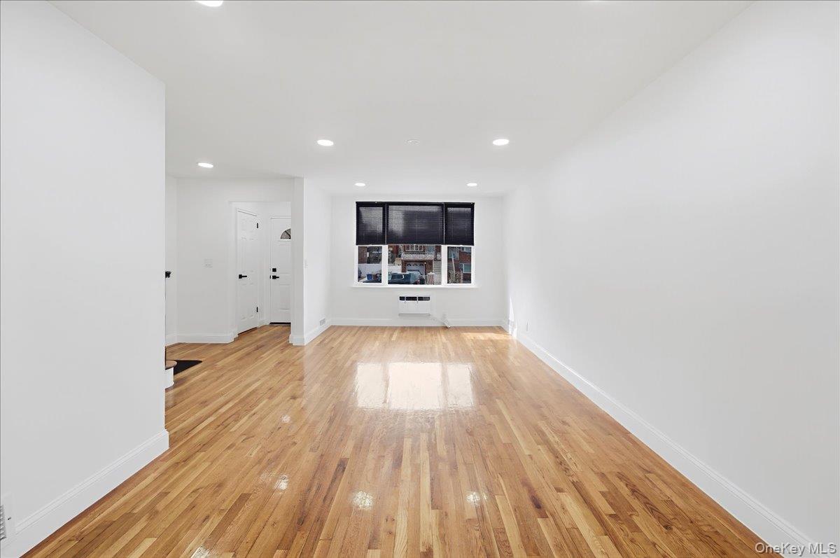 #5 photo, 252 Brinsmade Avenue, 布朗士 Bronx , NY 10465