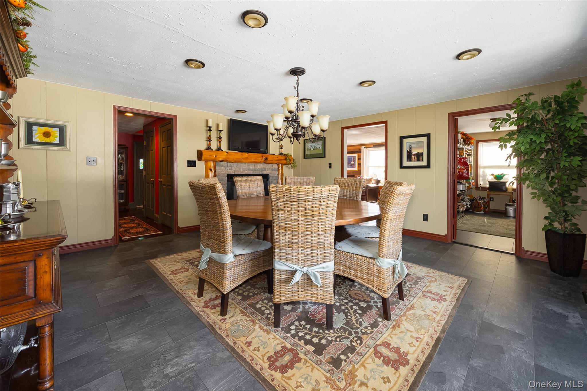 #11 photo, 40 Ireland Drive, Poughkeepsie , NY 12603