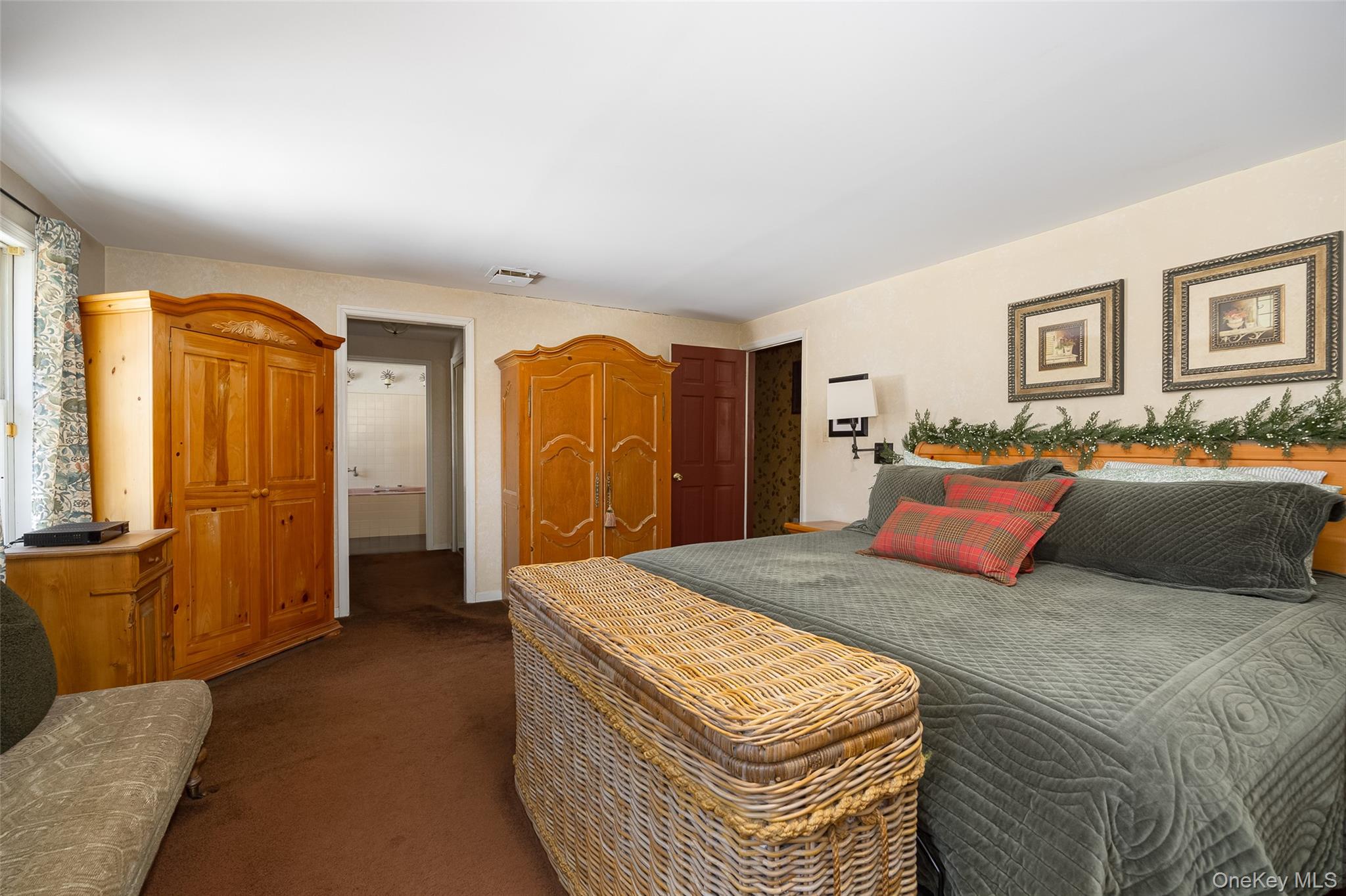 #16 photo, 40 Ireland Drive, Poughkeepsie , NY 12603