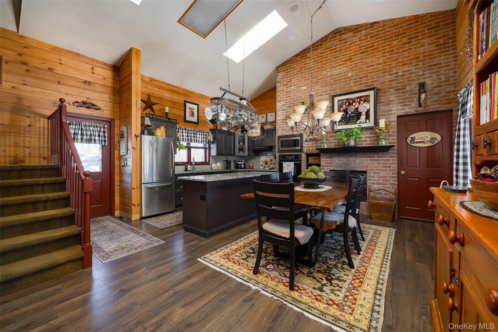 #2 photo, 40 Ireland Drive, Poughkeepsie , NY 12603