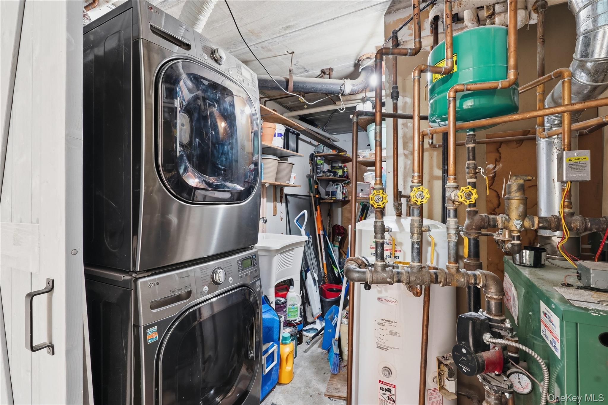 #13 photo, 863 Home Street, Bronx , NY 10459