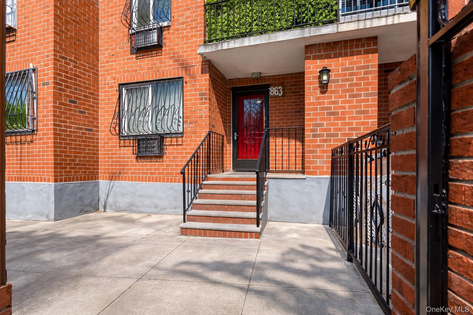 #2 photo, 863 Home Street, Bronx , NY 10459