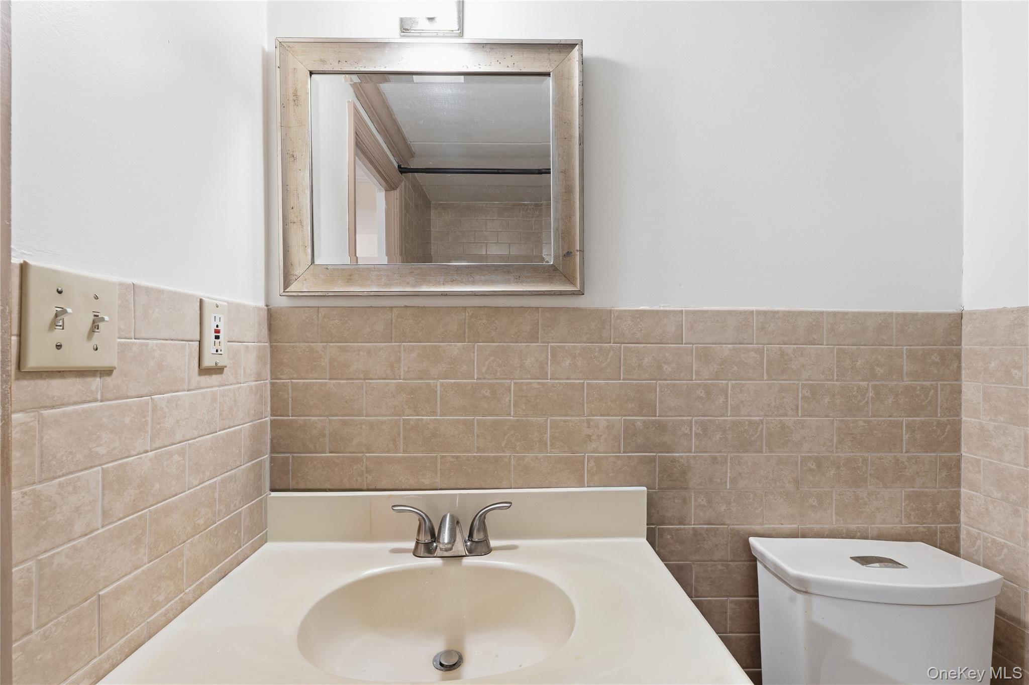 #9 photo, 863 Home Street, Bronx , NY 10459