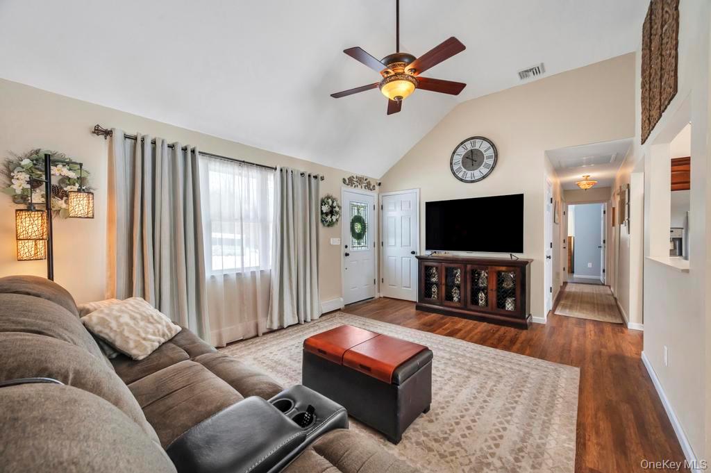 #15 photo, 40 Great Rock Drive, सफ़ोक काउंटी Wading River , NY 11792