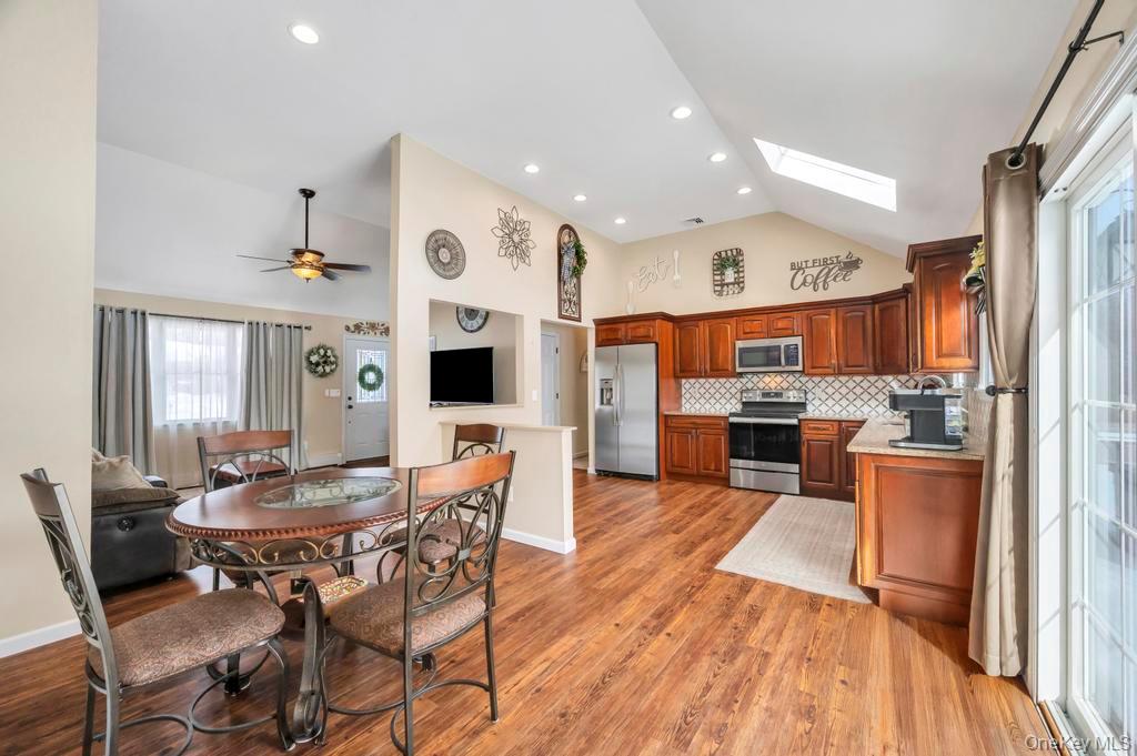 #17 photo, 40 Great Rock Drive, सफ़ोक काउंटी Wading River , NY 11792