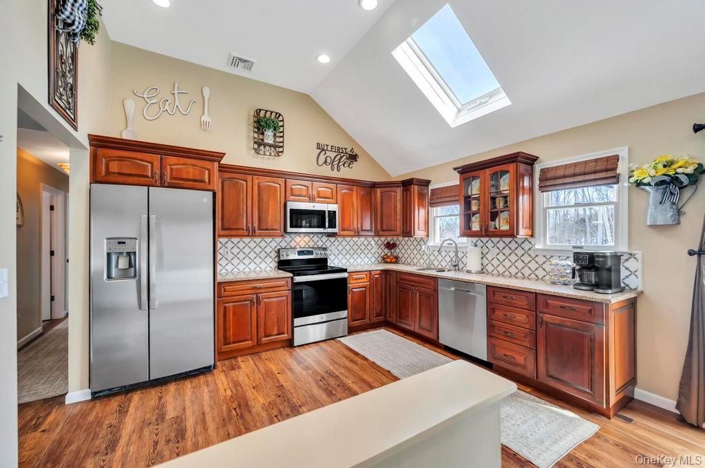 #19 photo, 40 Great Rock Drive, सफ़ोक काउंटी Wading River , NY 11792