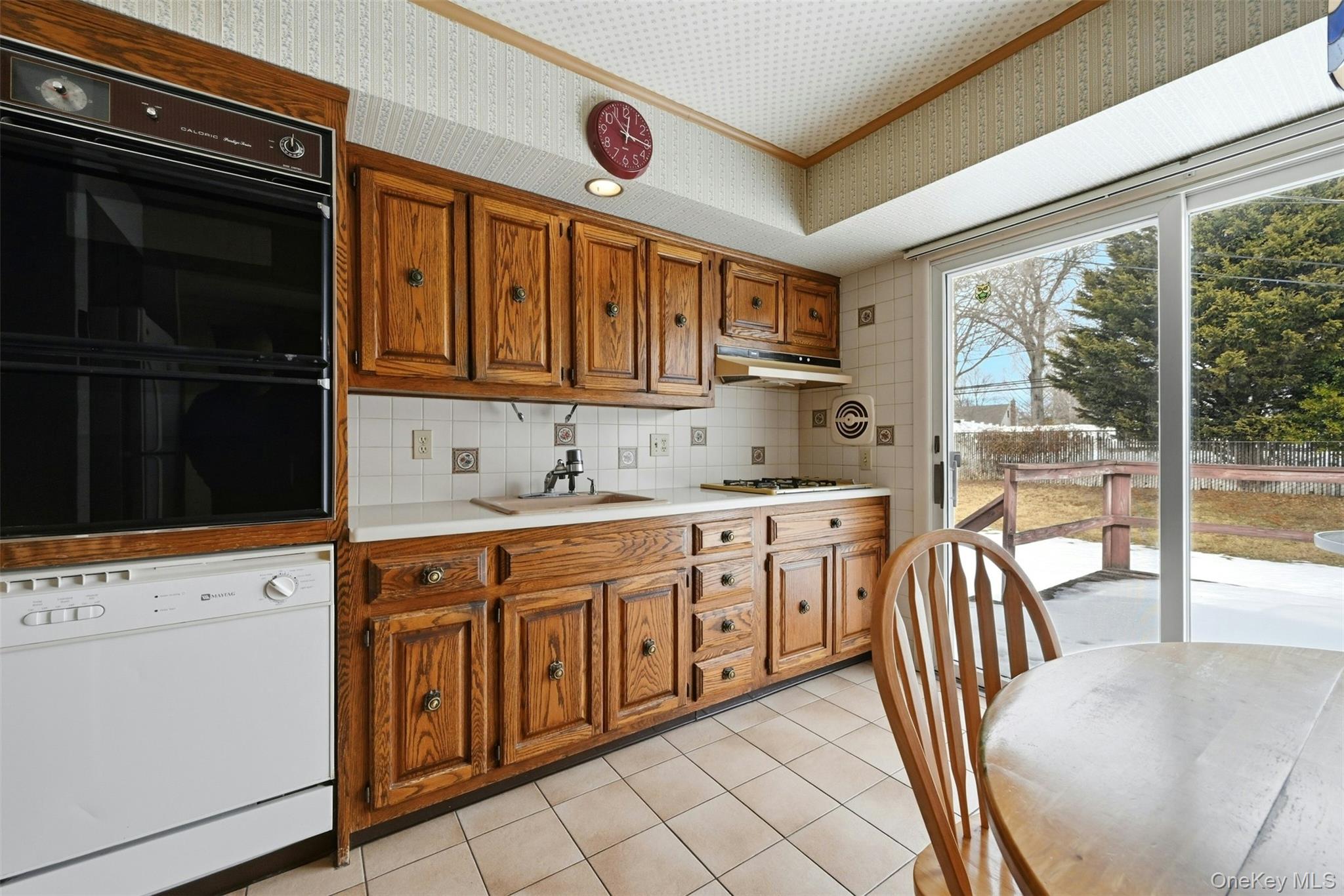 #7 photo, 23 Shirley Court, سوفولك Commack , NY 11725