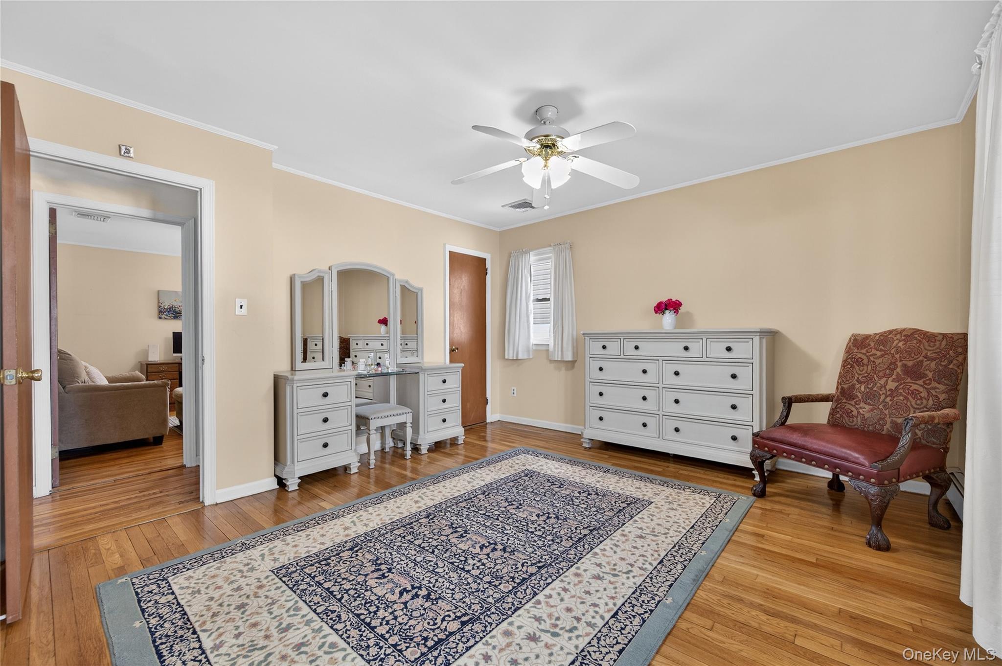 #14 photo, 84 Ohio Avenue, מחוז נסאו Massapequa , NY 11758