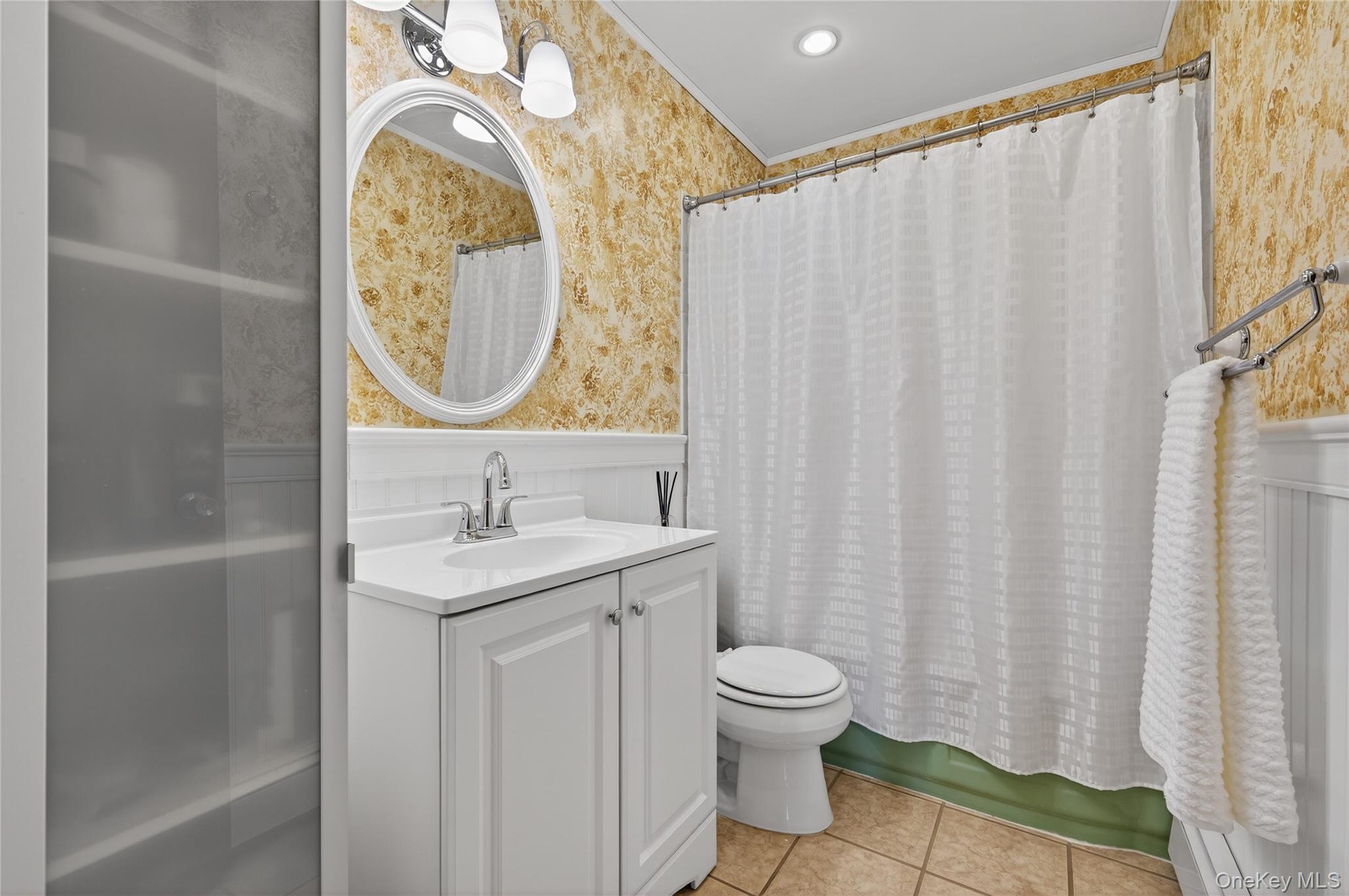 #17 photo, 84 Ohio Avenue, מחוז נסאו Massapequa , NY 11758