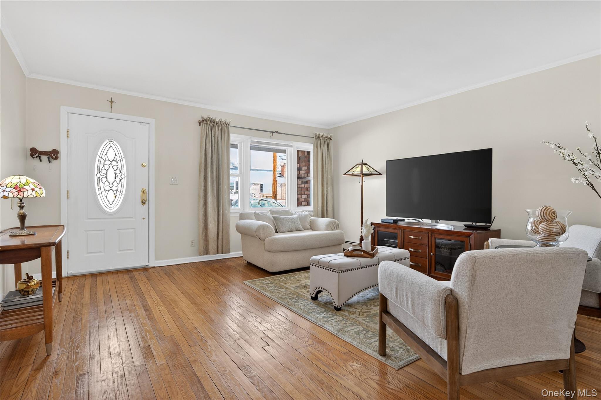 #4 photo, 84 Ohio Avenue, מחוז נסאו Massapequa , NY 11758