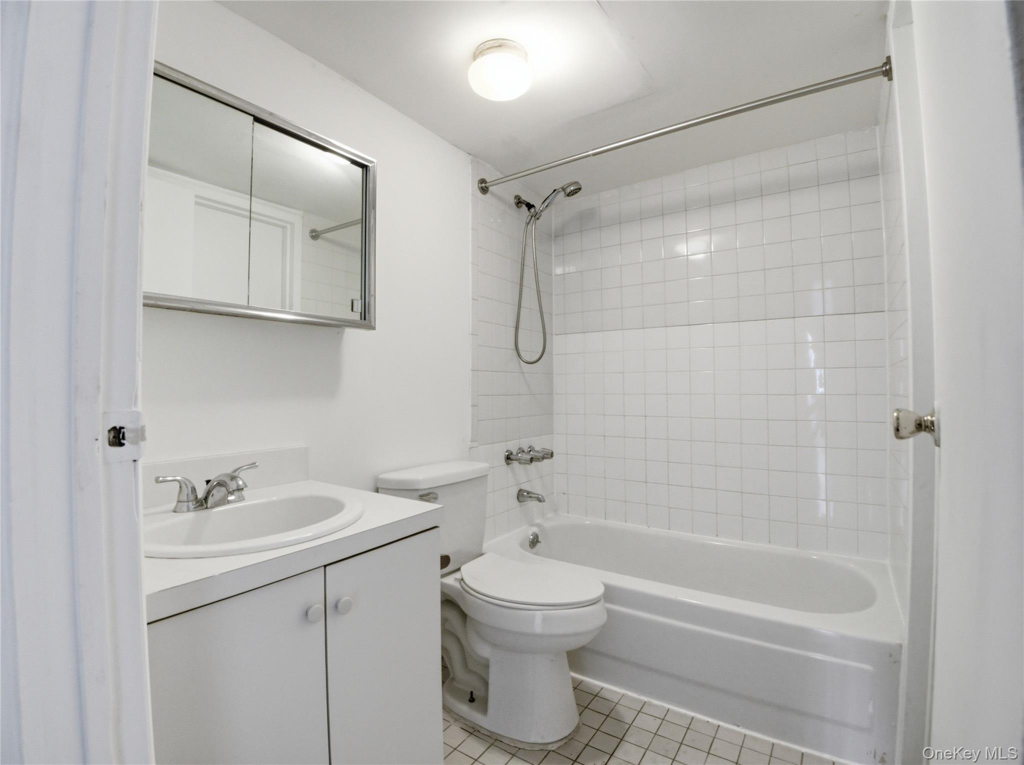 #20 photo, 15 Davidson Court, Staten Island , NY 10303