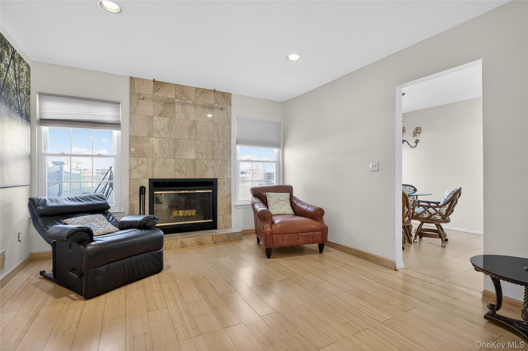 #4 photo, 109 Glen Way, Нассау ‖ Syosset , NY 11791