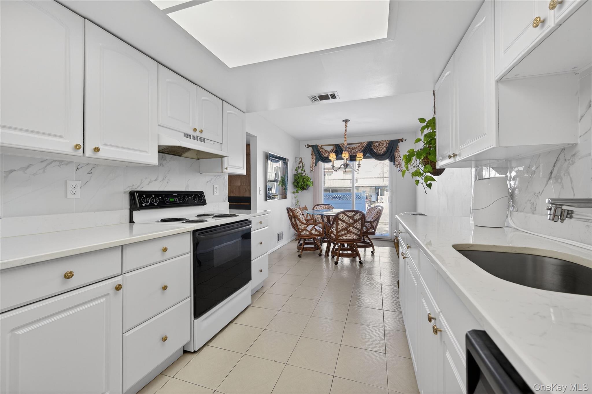 #6 photo, 109 Glen Way, Нассау ‖ Syosset , NY 11791