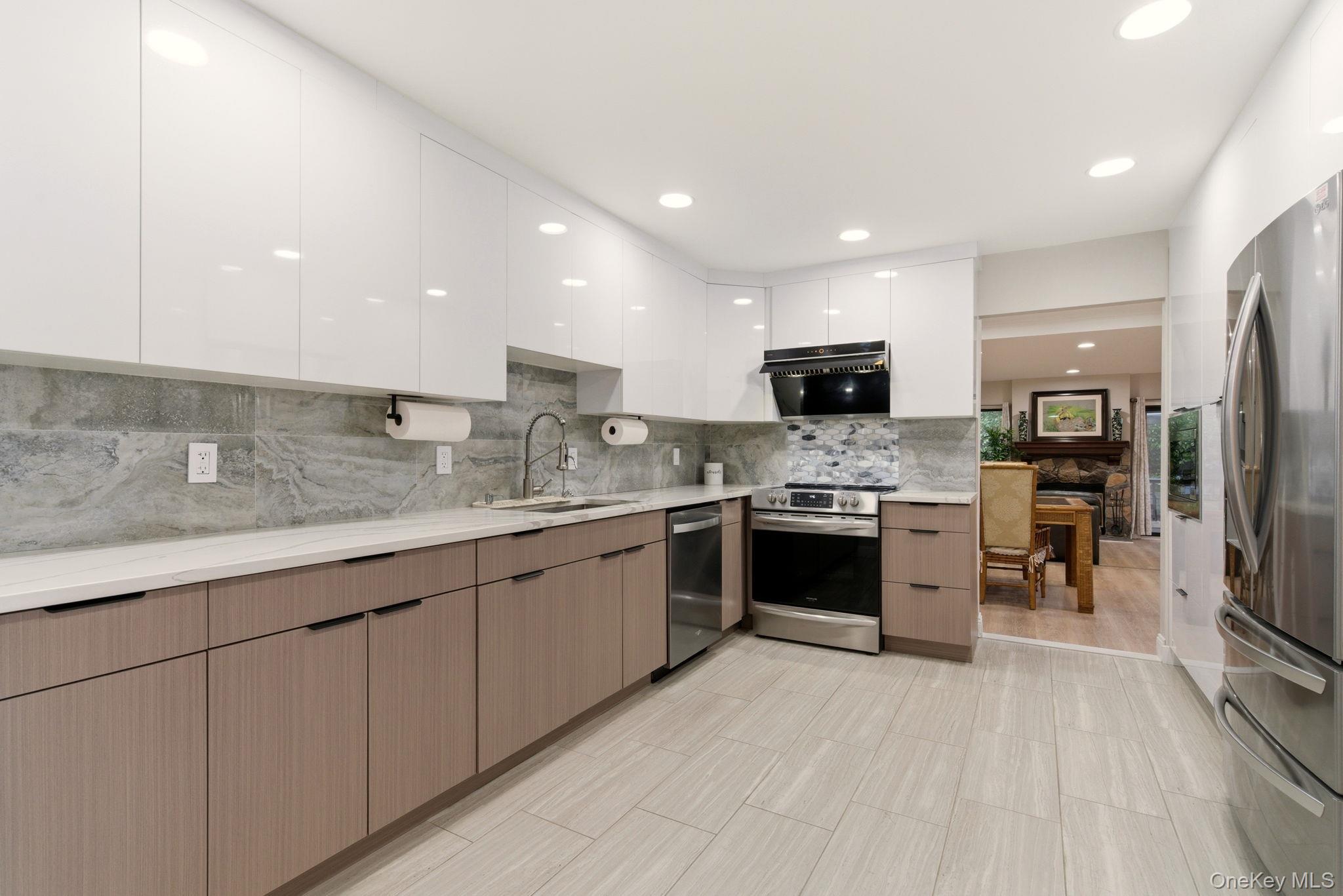 #13 photo, 261 Vista Drive, Нассау ‖ Jericho , NY 11753