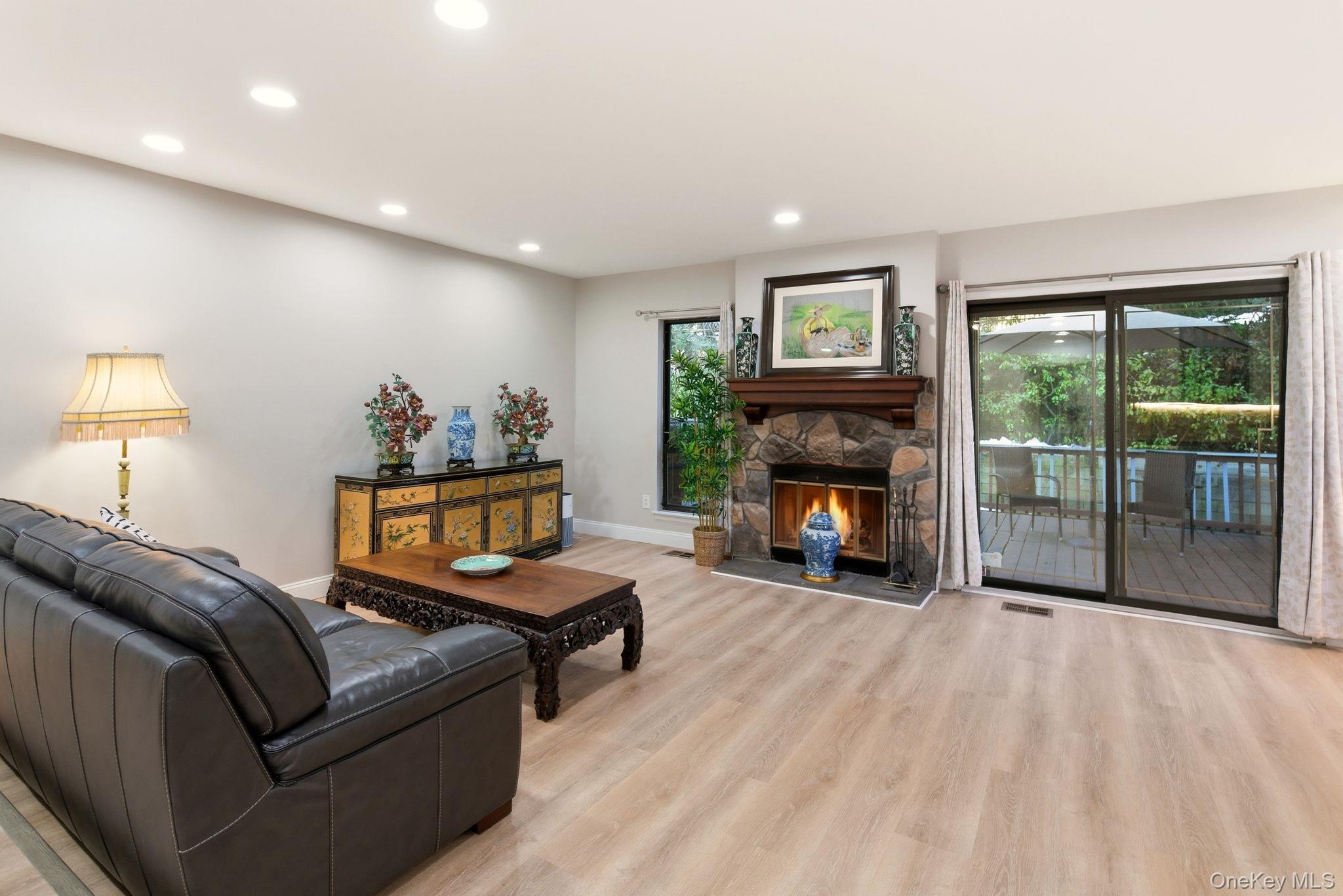 #7 photo, 261 Vista Drive, Нассау ‖ Jericho , NY 11753