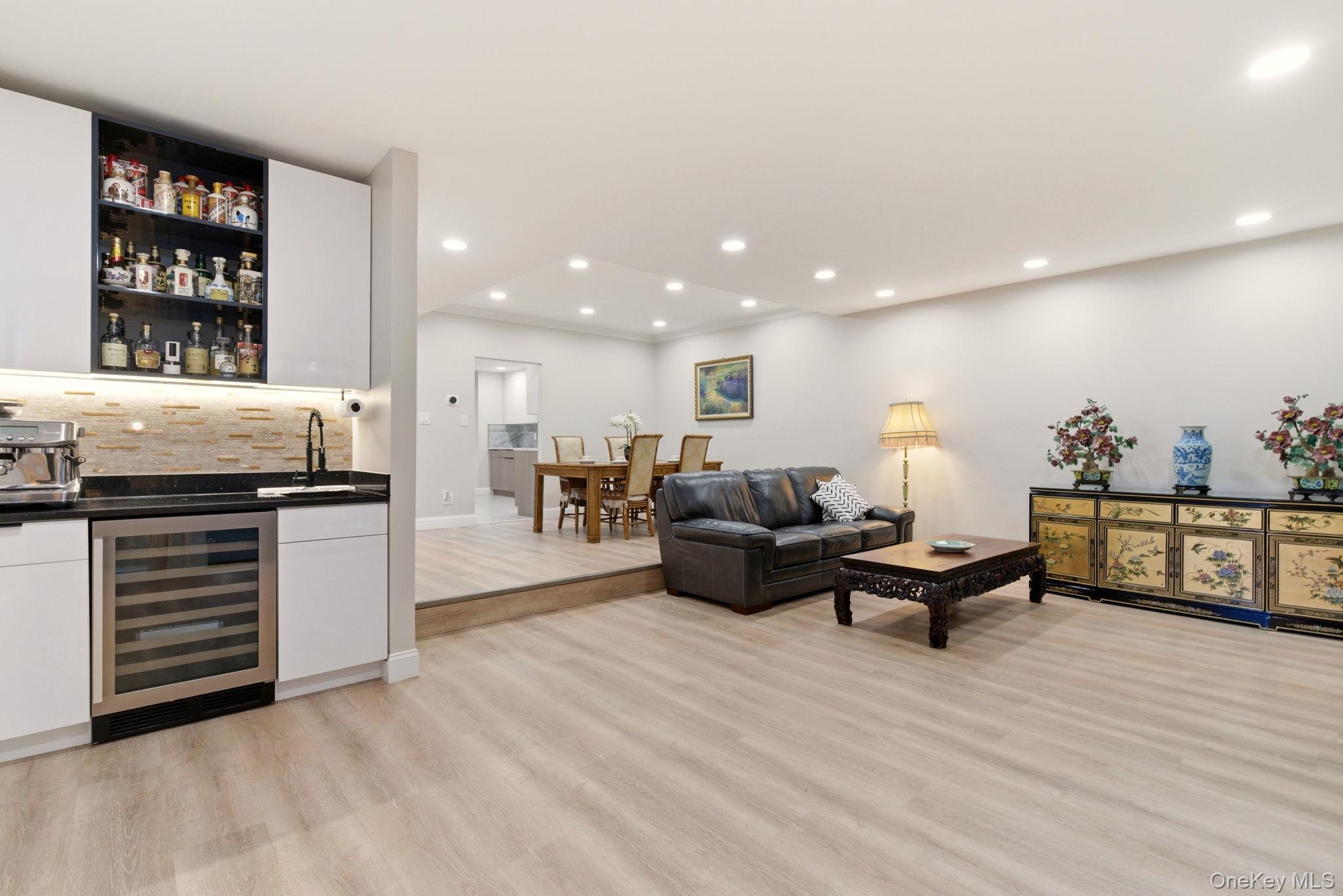 #9 photo, 261 Vista Drive, Нассау ‖ Jericho , NY 11753