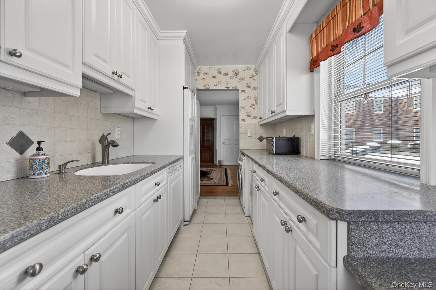 #16 photo, 6316 252nd Street, কুইন্‌স Little Neck , NY 11362